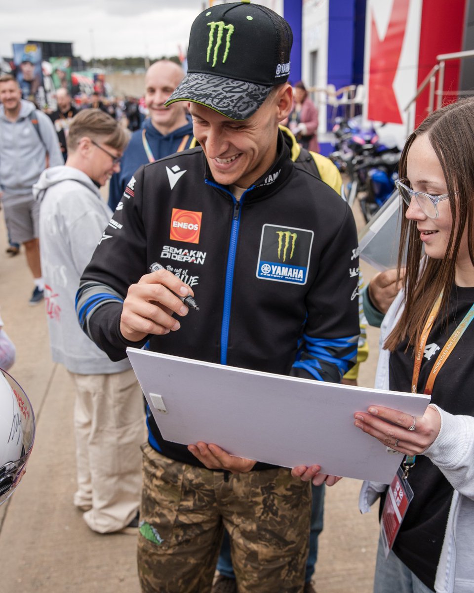 🎟️ Tickets for our final <a href="/MotoGP/">MotoGP™🏁</a> Experience Days of the 2025 season at Catalunya, Misano, Portimão and Valencia are on sale NOW!

Buy your tickets here 🔗 bit.ly/4aihaBL

#MotoGP #TwoWheelsforLife #motorcyclessavelives
<a href="/YamahaMotoGP/">Monster Energy Yamaha MotoGP</a>