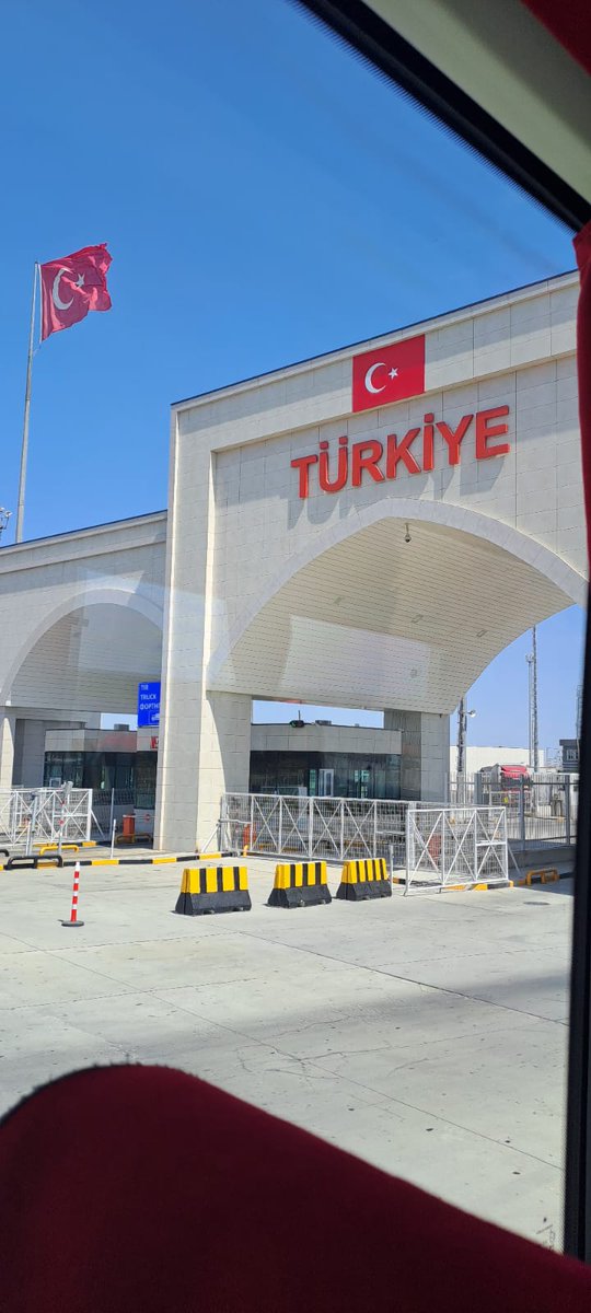 Kaldır hadi nerde başın.
Yurdun için doğulasın.
Turan oğlu uyumasın.
Bayrağımız yıkılmasın...🇹🇷🇹🇷🇹🇷

Balkan turu dönüşü...Bayrağımız var olsun...🇹🇷🇹🇷