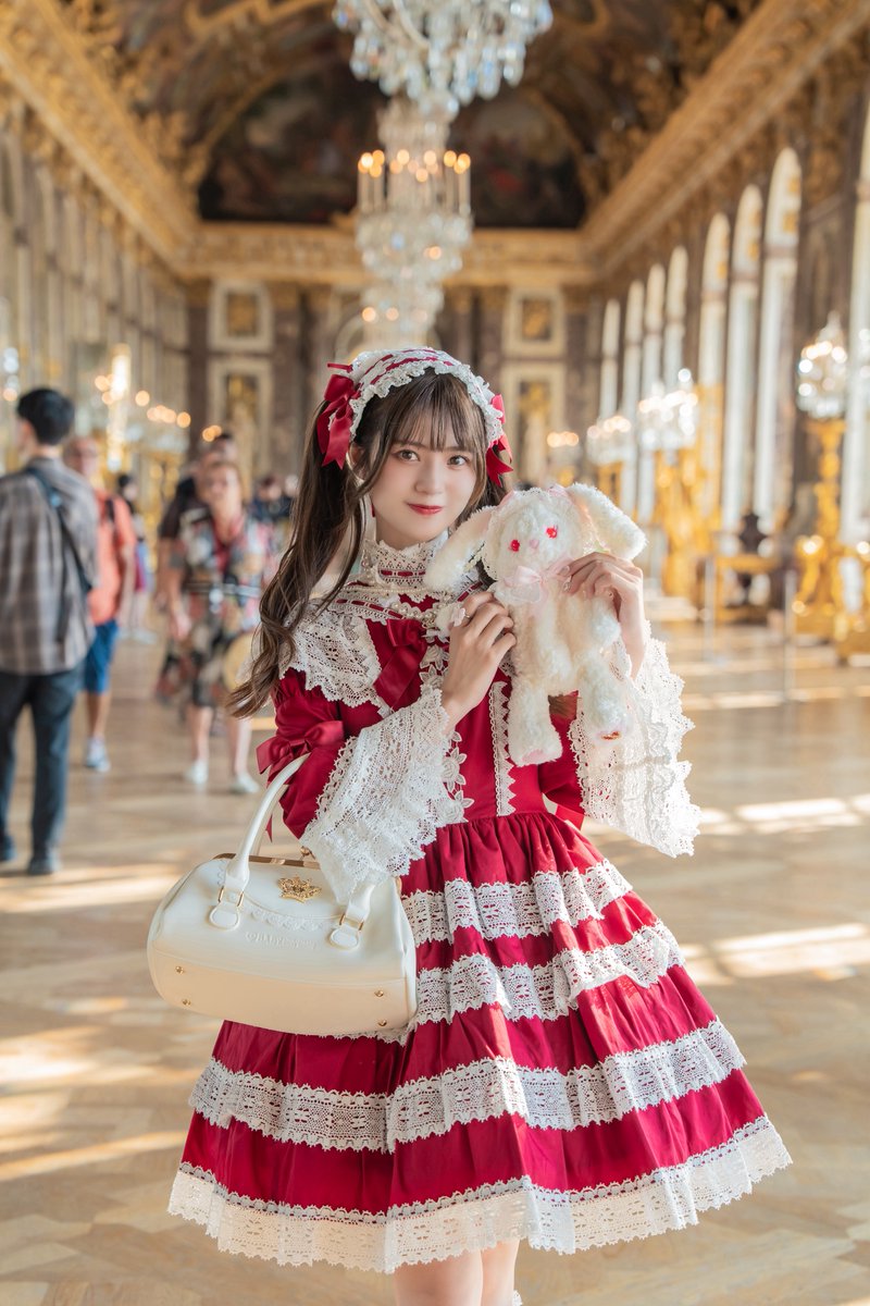 ベルサイユ宮殿でロリィタ着る夢叶えた！
たくさん可愛いって声かけてもらえて幸せ♡