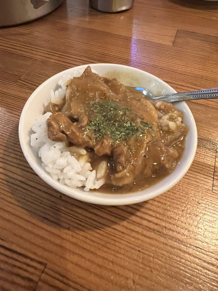 激ウマカレーがお通しで出る件の店で🍻