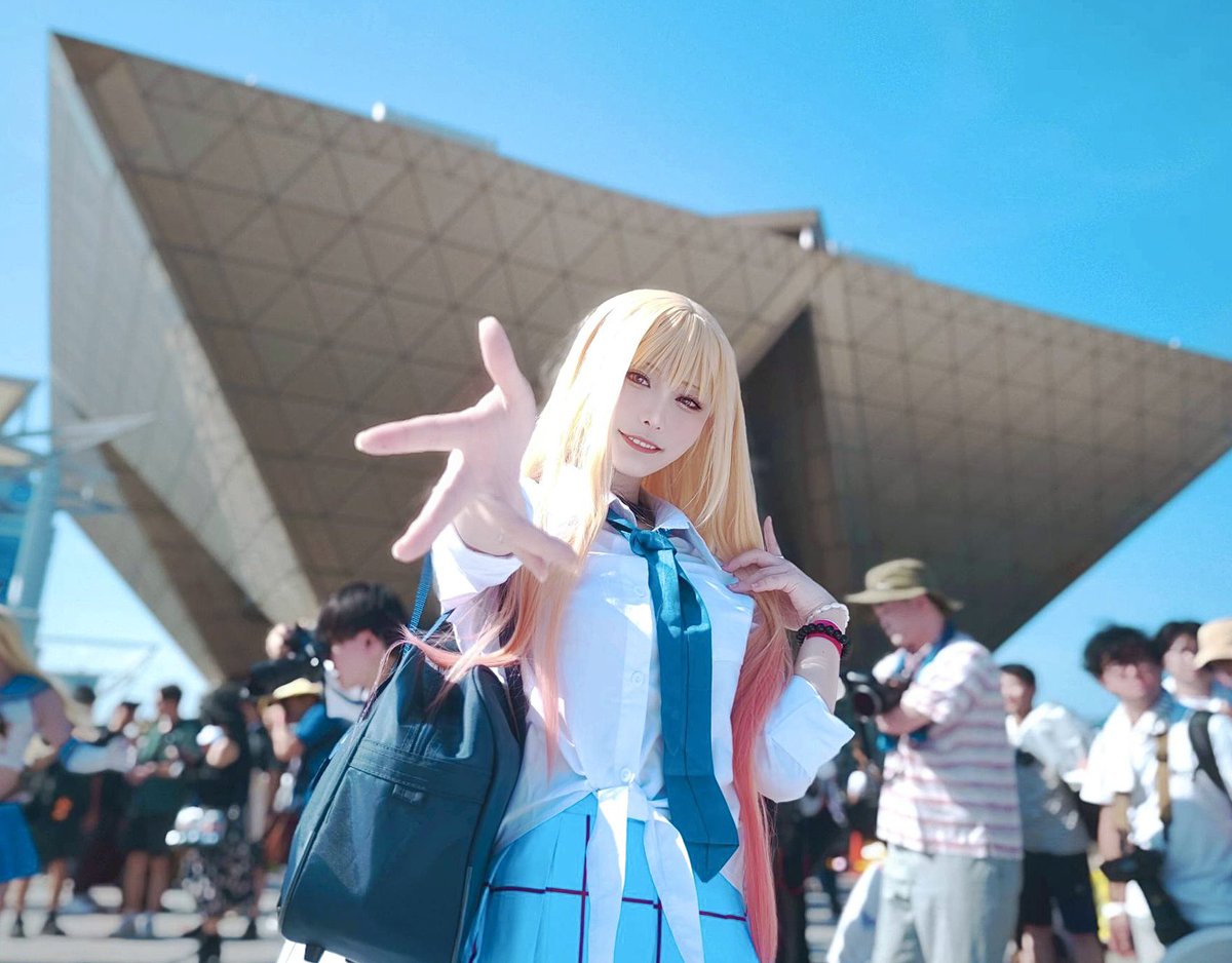 喜多川さんと一緒に過ごすコミケって感じで良い…

#C106_cos  #C106コスプレ