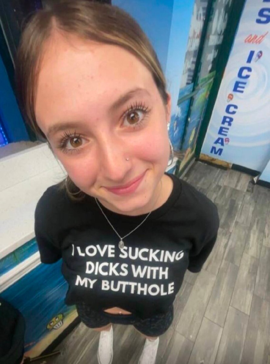 freakcuddles's tweet image. 