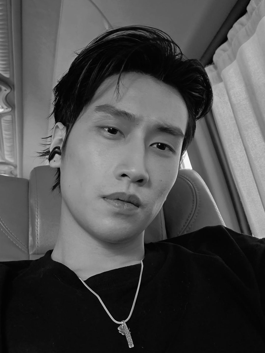 jefflovelim's tweet photo. 愛してる 🖤

#BibleWichapas #bsumone
@biblesumett https://t.co/QZ3xVRFyH4