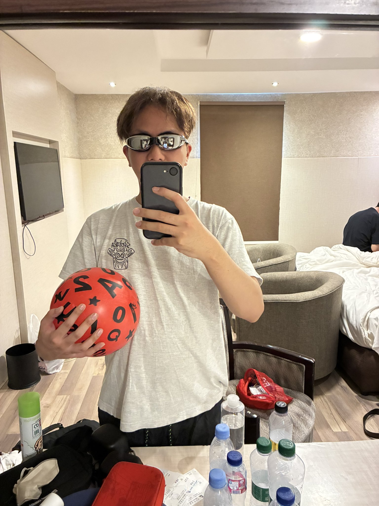 小鼓 カケあり、要修復　写真ご参照願います 小鼓 カケあり、要修復 写真ご参照願います 小鼓 カケあり、要