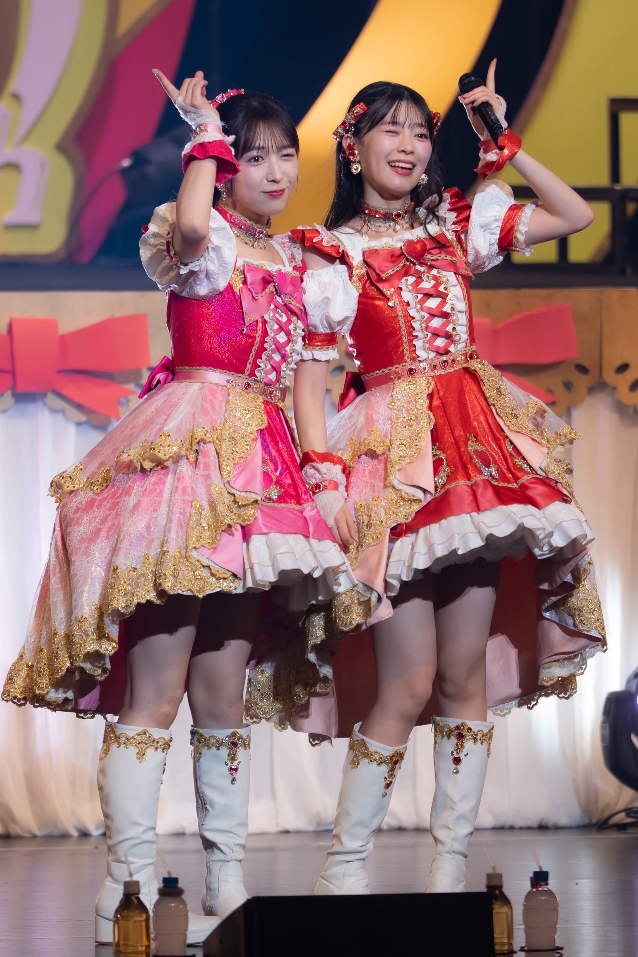 8127 杏ジュリア 坂井仁香 小泉遥香 生写真 2枚セット 365ANNIVERSARY] 365 ANNIVERSARY CALENDAR 今日は何の日？ 〜3