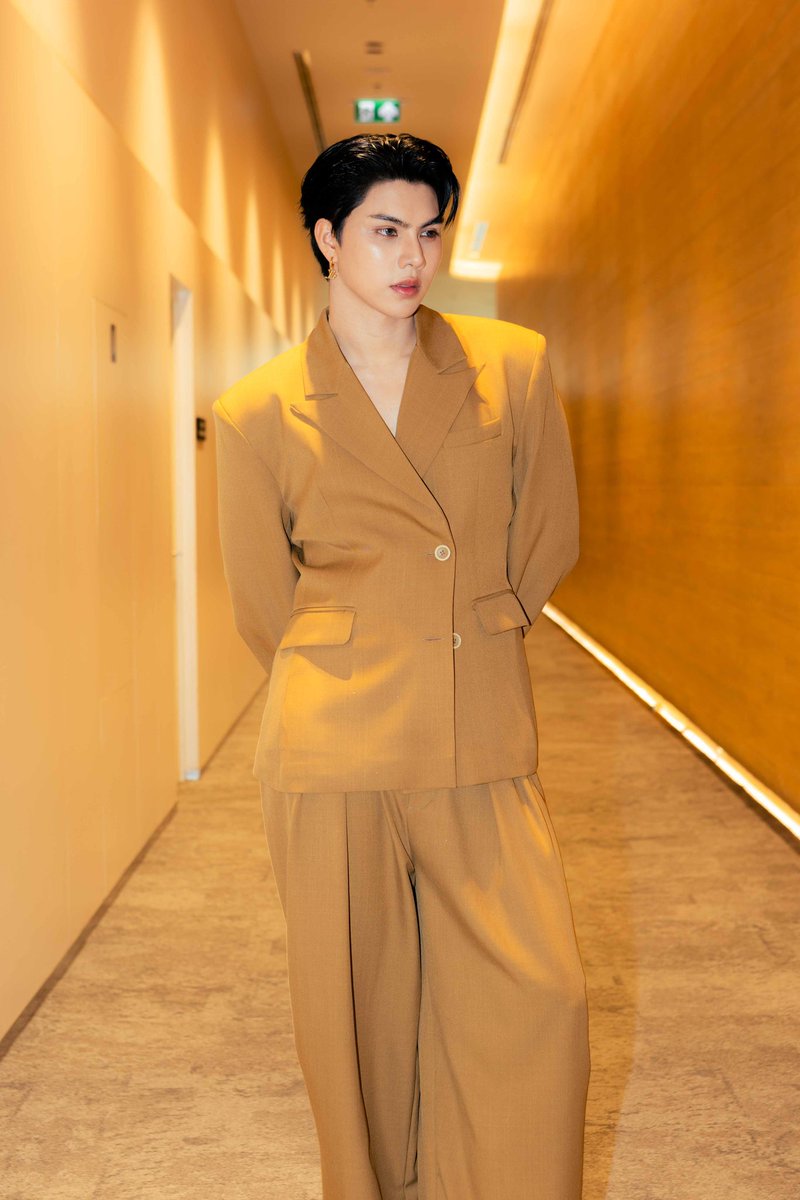 ขอบคุณ Weibo สำหรับรางวัลนี้นะครับ ดีใจและเป็นเกียรติมากๆเลยครับที่ได้ร่วมงานในครั้งนี้ ขอบคุณกำลังใจจาก #ComeFortZon #BabyFeat ของผมทุกคนเลยนะครับ รักทุกคนมากเลยนะครับ ที่เจอมาพี่ได้พา เป็นเธอเท่านั้น Only you ไปโชว์ในงานนี้ด้วย แล้วพบกันใหม่ครับ ❤️🥺🎷