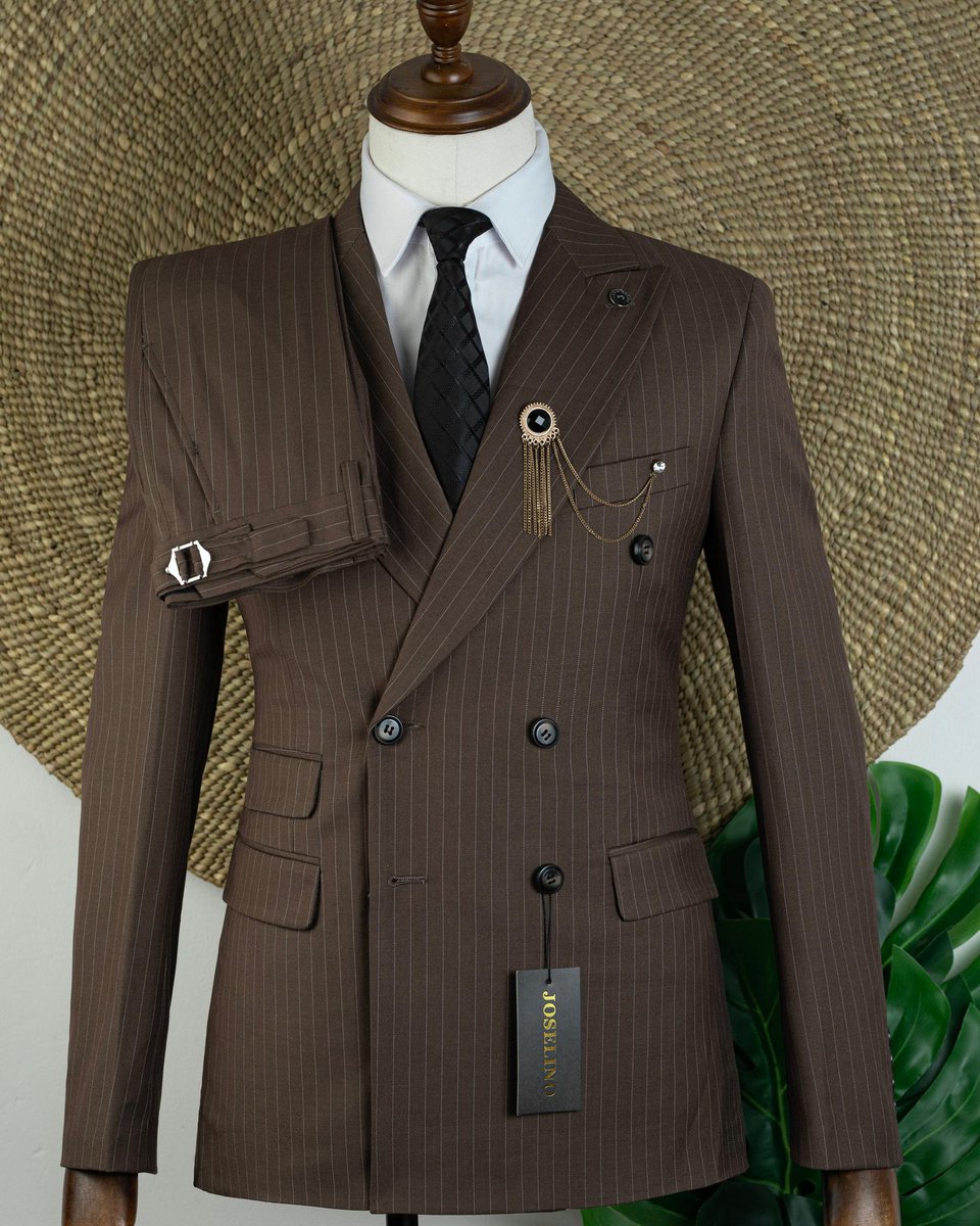 Suti- Tsh 180,000/= (Koti, kizibao na suruali)

&gt;Shati- Tsh 25,000/=

&gt;Cheni- Tsh 10,000/=

&gt;Tai &amp; pocket square- Tsh 15,000/=

&gt;Full suit- Tsh 230,000/=

&gt;Dm Or WhatsApp Me wa.me/message/RRFPYR… 🛍️

#SutikaNaBabaIvan