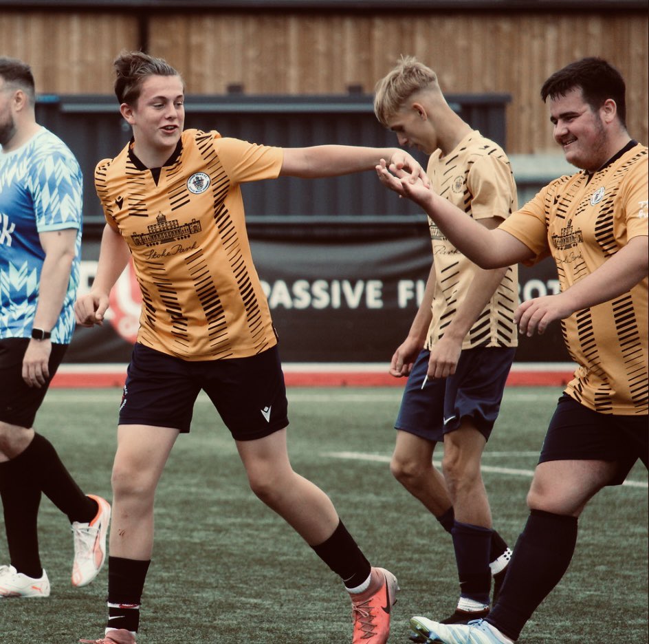 Max Roscoe (@maxroscoe8) on Twitter photo Lovely kick about with the boys 😮💨⚽️
Great to raise money for such a great cause in <a href="/MindCharity/">Mind</a>, thanks to <a href="/WhyCallum_/">WhyCallum</a>, <a href="/ConnorMcNeish/">Connor McNeish</a>, <a href="/McDscrote/">Scott McNeish</a> and everyone else involved for the opportunity 🫡
📸 - <a href="/CameronSJWebb/">Cameron Webb</a> Lovely kick about with the boys 😮💨⚽️
Great to raise money for such a great cause in <a href="/MindCharity/">Mind</a>, thanks to <a href="/WhyCallum_/">WhyCallum</a>, <a href="/ConnorMcNeish/">Connor McNeish</a>, <a href="/McDscrote/">Scott McNeish</a> and everyone else involved for the opportunity 🫡
📸 - <a href="/CameronSJWebb/">Cameron Webb</a>