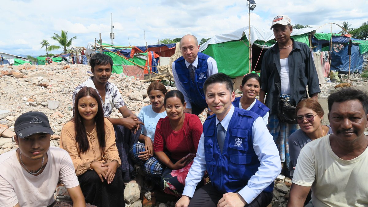UNinMyanmar's tweet photo. 💔 100+ days on, families in central Myanmar still live in fragile shelters.
🤝 IOM visited to listen & reaffirm support.
📦 Aid continues — shelter, cash, health, hope.
💪 Recovery is ongoing.
🔗 https://t.co/AUq8uLPPNp
#EarthquakeRecovery #Beyond100days https://t.co/6W3EvA4AM2