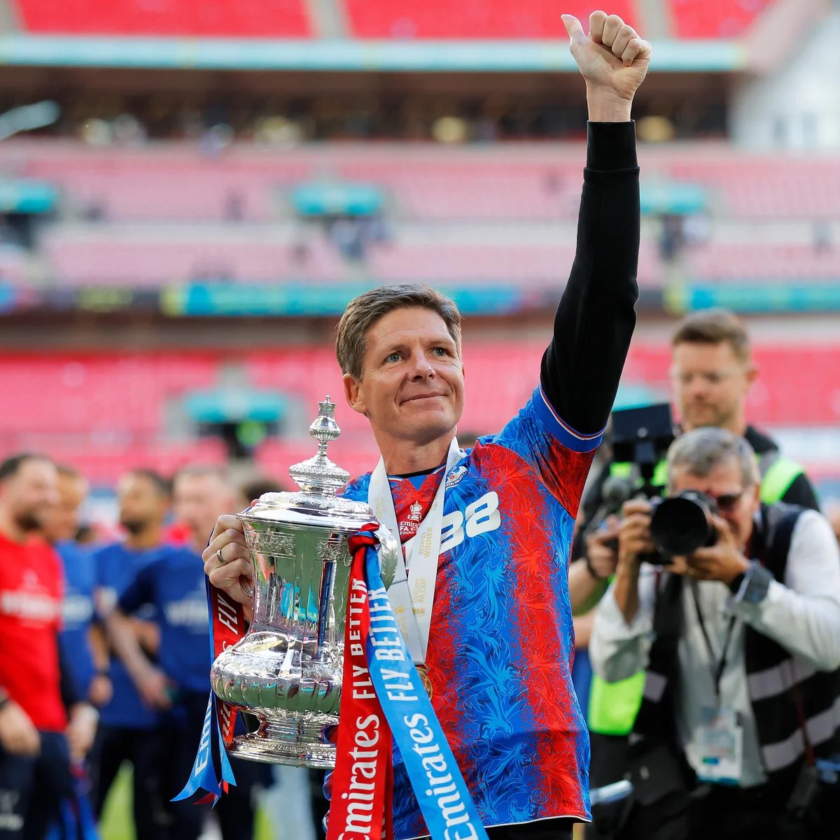 💭 Glasner: “If we manage to establish ourselves in the top half of the Premier League with Crystal Palace, that will be a top club for me. 

Not at the absolute top of England, but certainly among the top 30 or 40 clubs in Europe. 

Then I would consider my coaching job to be