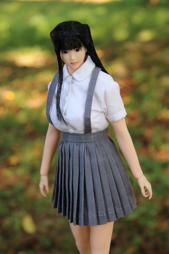 tama_artemis's tweet photo. 初代小町(旧夏織)、新たなボディと制服で再デビューしました。現在の小町と区別するため、読みはそのままに「湖茉(こまち)」としました。
現在の小町はE6系、湖茉は前身なのでE3系のイメージでコーディネートする方向に決まりました。
#うちのこかわいい #鉄道擬人化 #CADF https://t.co/lMPZnxK78V