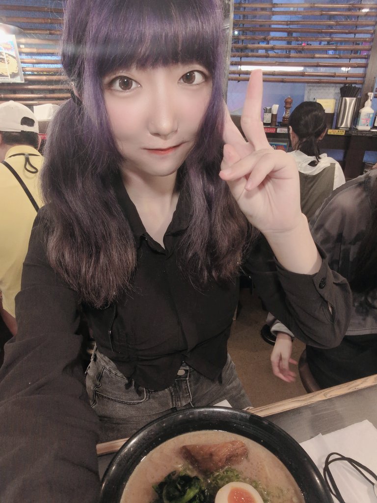 こんにゃるせ🦊📢🍥

今日はどんな1日でしたか(*¨*)？
鳴瀬は眠気とたたかった1日でした⚔️
暑いと食欲が無くなりやすくなりますがちゃんと栄養のあるもの摂って過ごしましょう🍜🍥
