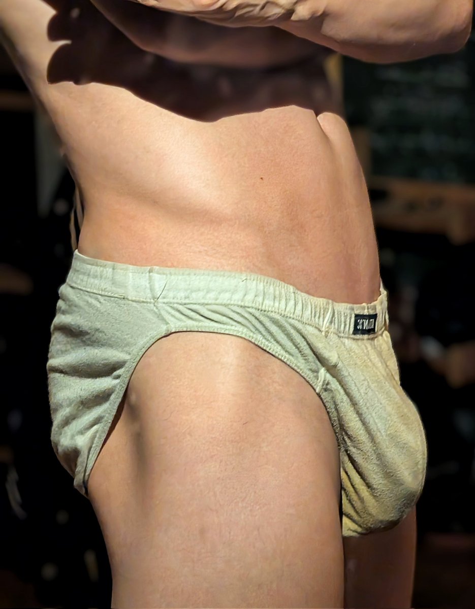 stink boy tweet media