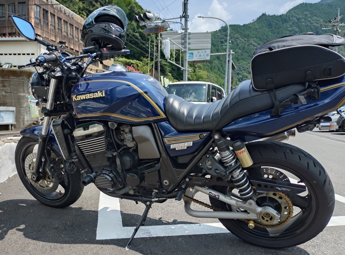 hiro1227og's tweet photo. 酷暑の中、モーニングツーリングからの道の駅巡り
motoDINERさんにてタマゴサンドモーニング
道の駅　十津川郷　奥熊野古道ほんぐう　熊野古道中辺路
明恵ふるさと館　あらぎの里　しみず　道の駅走破
#ツーリング
#レブル
#ZRX
#モトダイナー
#道の駅 https://t.co/mhmeaXQBGS