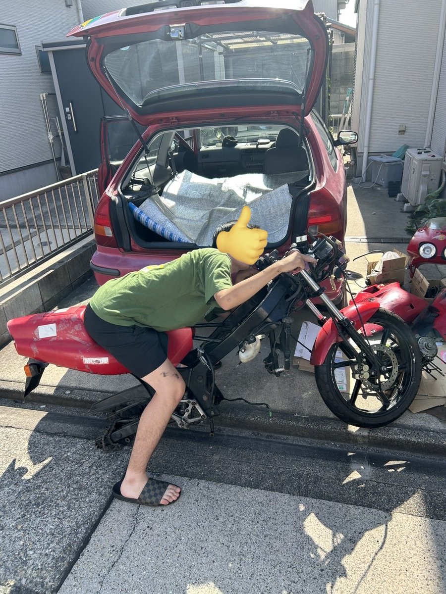 ek2ccc314's tweet photo. Ns1 9万 不動 赤色 欲しい人 後期 フルカウル全部ありますエンジン抱きつきで使えない、腰上交換かエ���ジン載せ替え、名古屋
割引します。詳細dmいただければ https://t.co/YdEGmflYLV