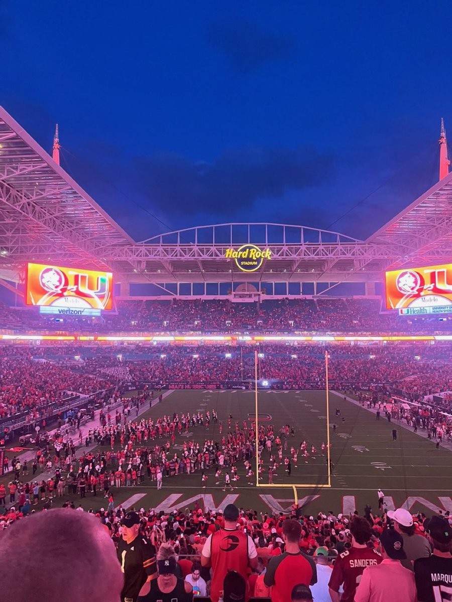 DENNIS SMITH tweet media