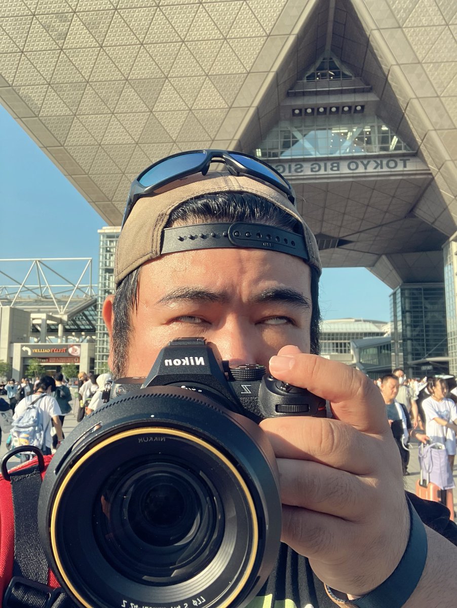 コミケに行った。
疲れて（ry