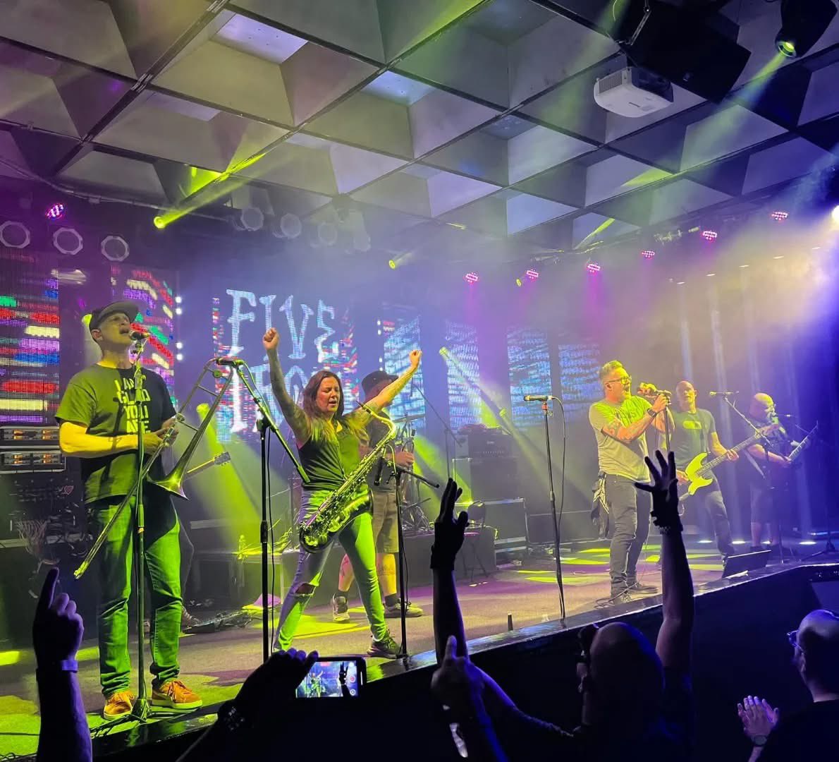 fiveironfrenzy's tweet photo. Thank you for the fun weekend, FL!
Great sets from #ghotihook and #controlthis. https://t.co/ZmcVmMzhoq