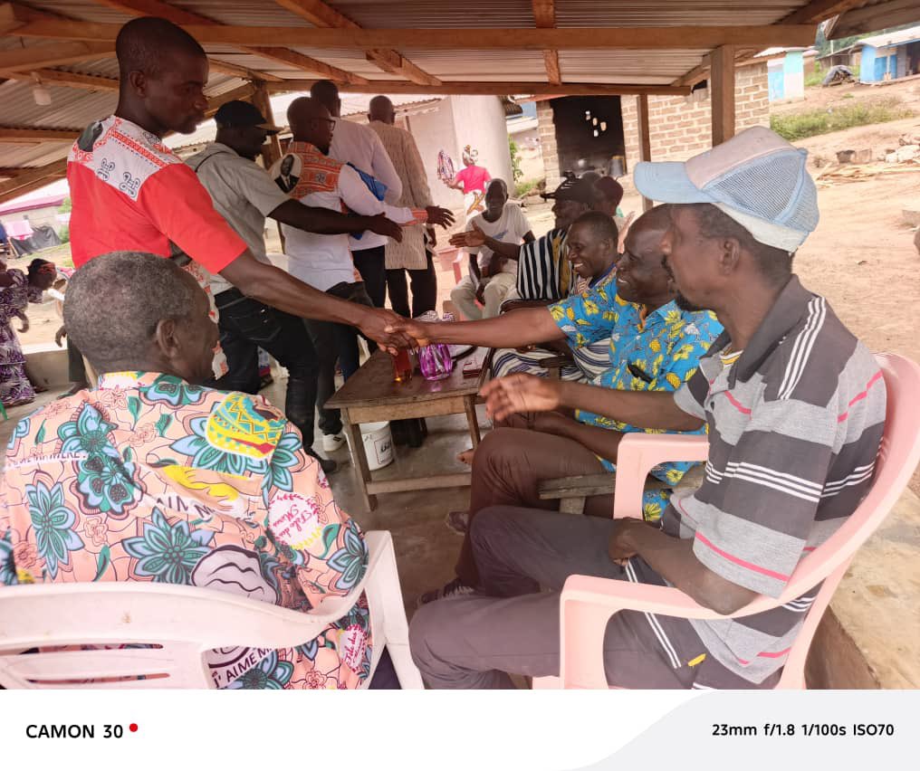 RegionaleGPS_BS's tweet photo. #GPS | 𝐓𝐨𝐮𝐫𝐧é𝐞 𝐝𝐞 𝐩𝐫é𝐬𝐞𝐧𝐭𝐚𝐭𝐢𝐨𝐧 𝐝𝐮 𝐃é𝐥é𝐠𝐮é 𝐝𝐞 𝐳𝐨𝐧𝐞 𝐝𝐞 #𝐒𝐚𝐧𝐭𝐚 𝐞𝐭 𝐝𝐞 #𝐁𝐥𝐚𝐩𝐥𝐞𝐮, 𝐌. 𝐃𝐚𝐧 𝐀𝐢𝐦é 𝐃𝐢𝐨𝐦𝐚𝐧𝐝é.

Le samedi 16 août 2025, accompagné des membres de la Coordination Régionale GPS Biankouma–Sipilou, conduite par le https://t.co/yd5vRN6gTe