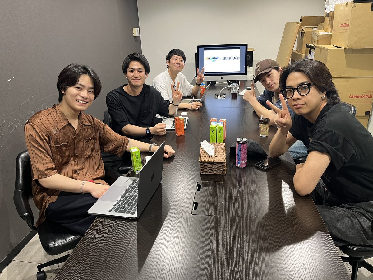 【コラボ決定⁉️】

ショートドラマ「ガムシャラ倶楽部」
✖️
ミュージック「THE AGUL」

コラボ決定‼️⁉️

続報をお楽しみに⚡️
tiktok.com/@gumsharaclub3…

#THEAGUL
#ガムシャラ倶楽部