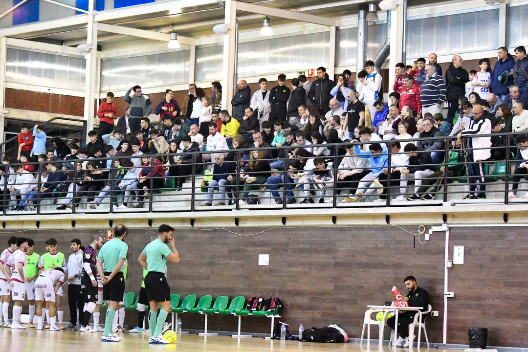 Albacete Fútbol Sala (@albacetefsala) on Twitter photo 🥹 ¡Seis días para volver a vernos!
💳 Si todavía no tienes tu abono, abónate esta semana de lunes a viernes y podrás acceder al partido del sábado.
📱 También puedes abonarte desde ya contactando a través de redes sociales ó en comunicacion@albacetefutbolsala.com 🥹 ¡Seis días para volver a vernos!
💳 Si todavía no tienes tu abono, abónate esta semana de lunes a viernes y podrás acceder al partido del sábado.
📱 También puedes abonarte desde ya contactando a través de redes sociales ó en comunicacion@albacetefutbolsala.com