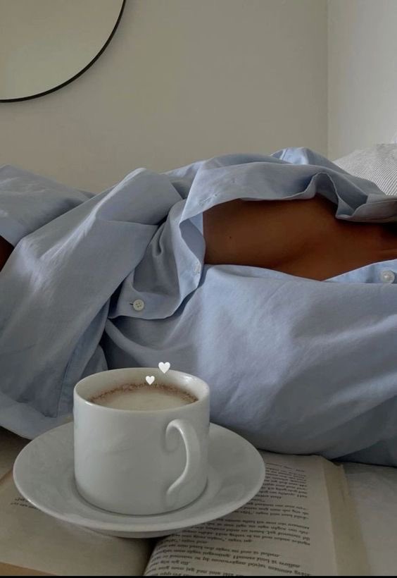 ᅠ
ᅠ
ᅠ
ᅠ

Sunday morning were made for
books and coffee…and maybe some head 
♡

ᅠ
ᅠ
ᅠ
ᅠ