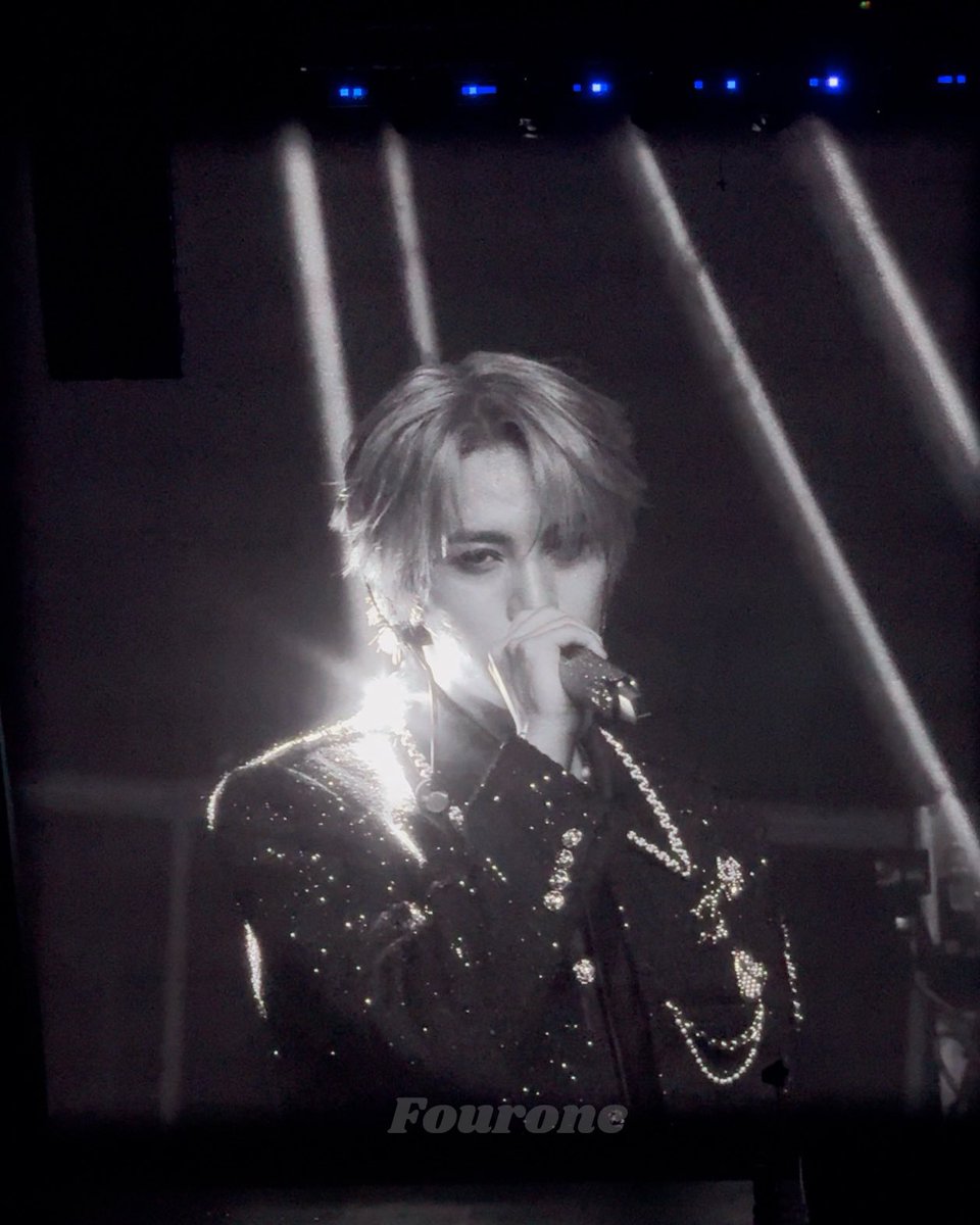 Siyi ᥫᩣ tweet media