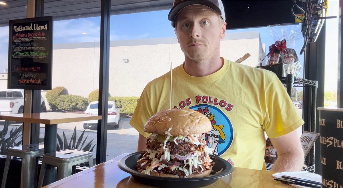 NathanK92785792's tweet photo. CAN I FINISH THIS BBQ SANDWICH CHALLENGE THAT IS BIGGER THAN MY HEAD?
https://t.co/KH0C3b4WBG
#bbq #bbqchallenge #food #california #anaheim #foodchallenge #manvfood #travel https://t.co/dXUGUCwcmN