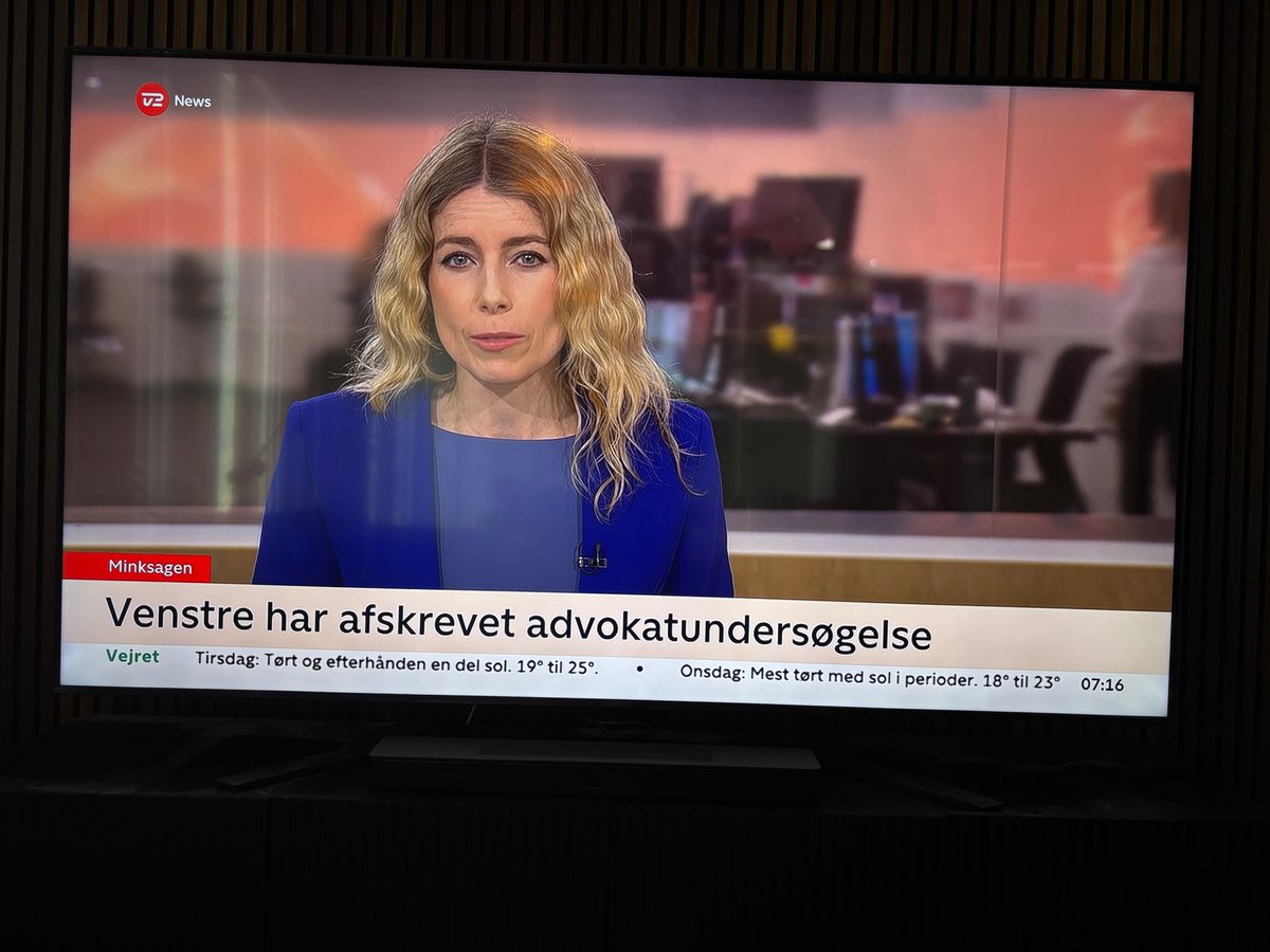 JacobRosenberg2's tweet photo. Før valget: Venstre &amp; Moderaterne krævede rigsret mod Mette Frederiksen for minksagen.
Efter valget: De fik ministerbiler – og lagde sagen i skuffen.
Nu risikerer sagen at forælde i nov. 2025.
Retfærdighed solgt for magt. Pinligt. 
#dkpol #minksagen https://t.co/IePNUbilU3