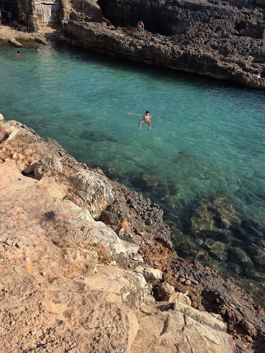 Mallorca is niceeee. 

Refreshing my brain with new ideas for the new project I started a few days before my vacation