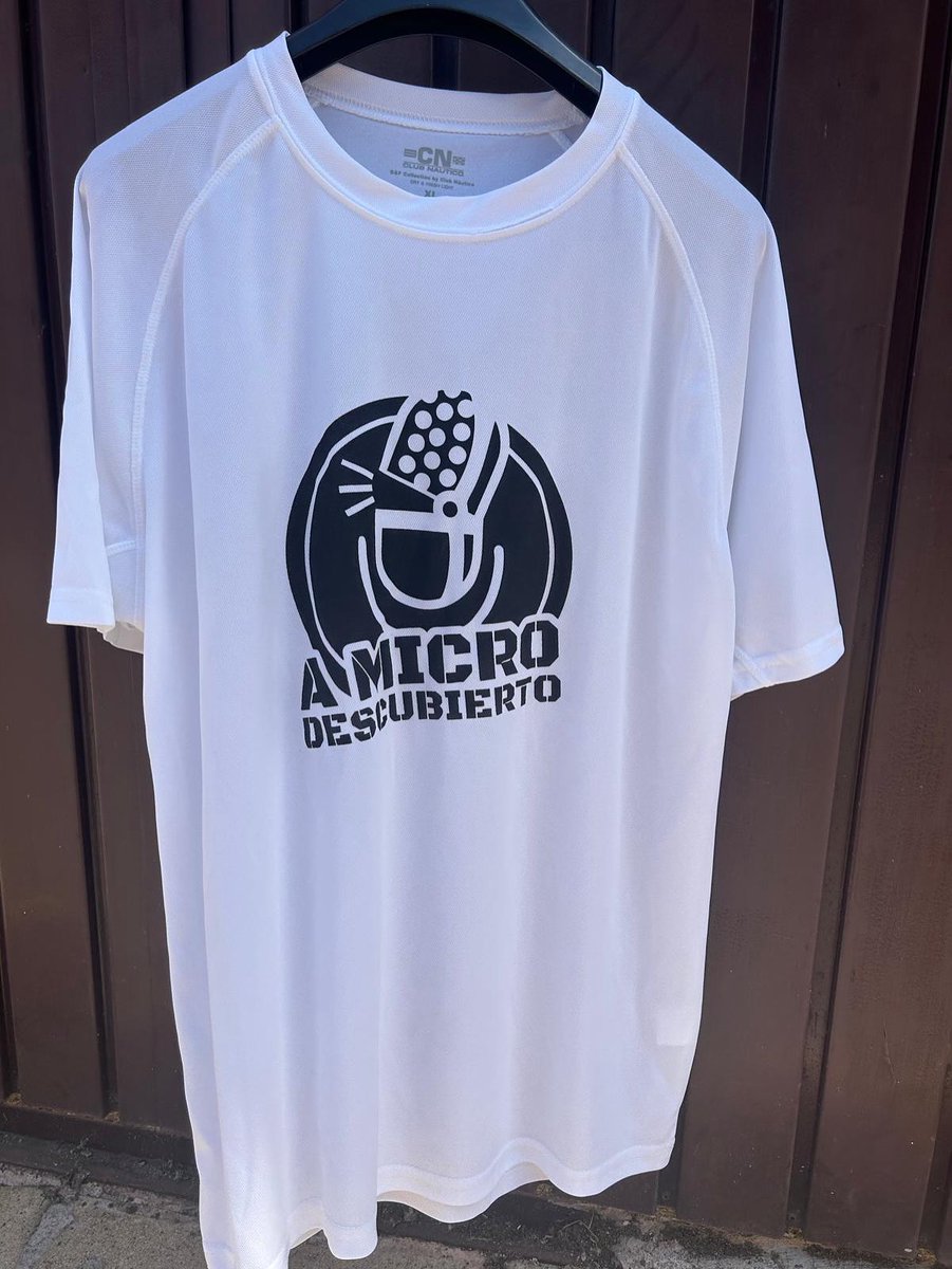 Hoy, vengo a pedirte yo a ti.

Tengo que financiarme un viaje a cosas del podcasting (pronto sabrás a qué) y he puesto estas camisetas técnicas a la venta, en mano 10€, con envío 15€.

Me ayudas?

Tallas de L a XXL!!

🙏🏻