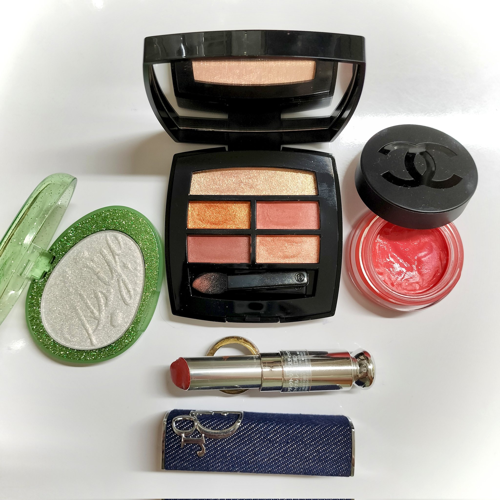 CHANEL、MAC多め　新品・中古チーク　ハイライト　まとめ売り CHANEL、MAC多め 新品・中古チーク ハイライト まとめ売り