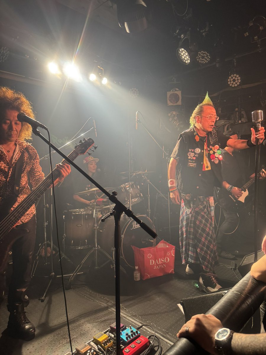 ライブハウスはしご！！！
ピクピクピンポンパン！！