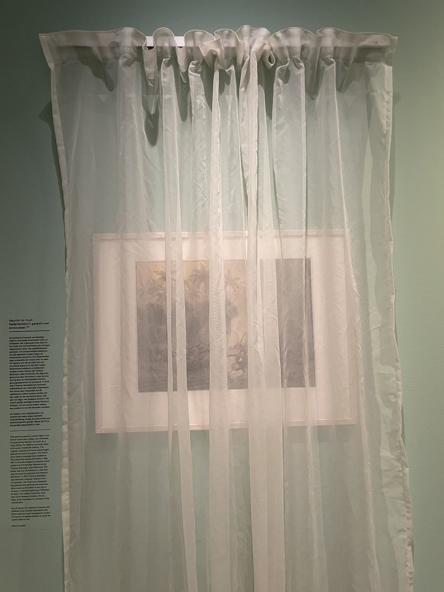 Dit is met afstand het allerdebielste wat de Nederlandse kunstwereld ooit heeft voortgebracht. Een gesluierd schilderij wegens kolonisatie-aanstoot. Want we hebben geld te veel ofzo.