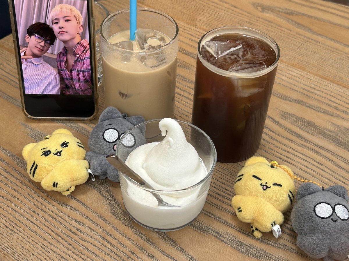 영원식당
정상영업합니다 •••
<a href="/qjarhkwjs/">dp🐳</a> <a href="/soonjeonhi/">순전히</a>