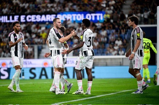 JuventusFC tweet media