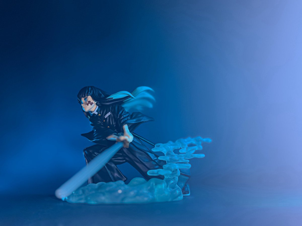 🌫️鬼滅の刃🌫️

霞の呼吸

漆ノ型　　朧

無一郎美しい✨✨

#鬼滅の刃　#無限城編