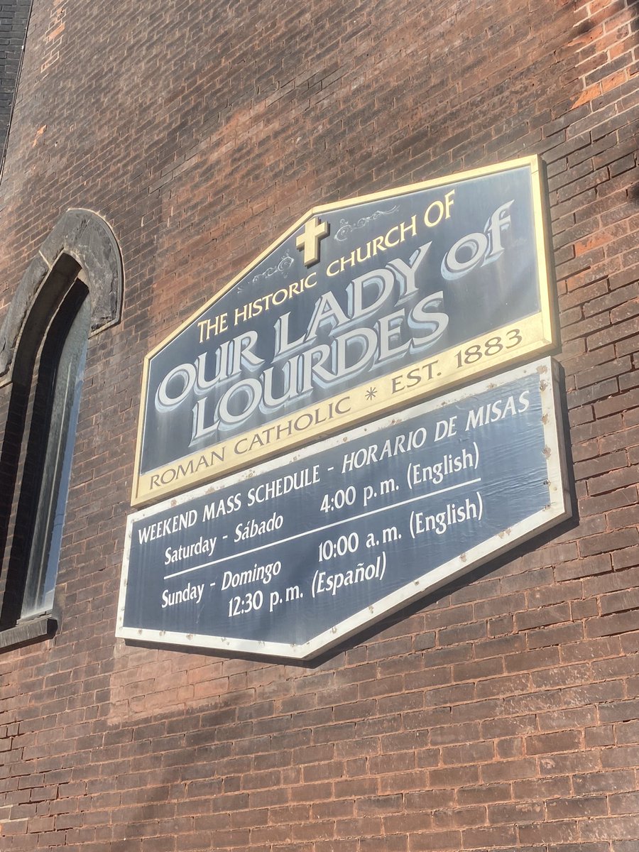 MunchCleveland's tweet image. My Sunday doubleheader starts with 10am Mass with Father Joseph Callahan at Our Lady of Lourdes Church in @slavicvillage for some true #SoulFood the on to @ProgressiveFans for the @CleGuardians! Hope to see you, meet you especially at Mass.