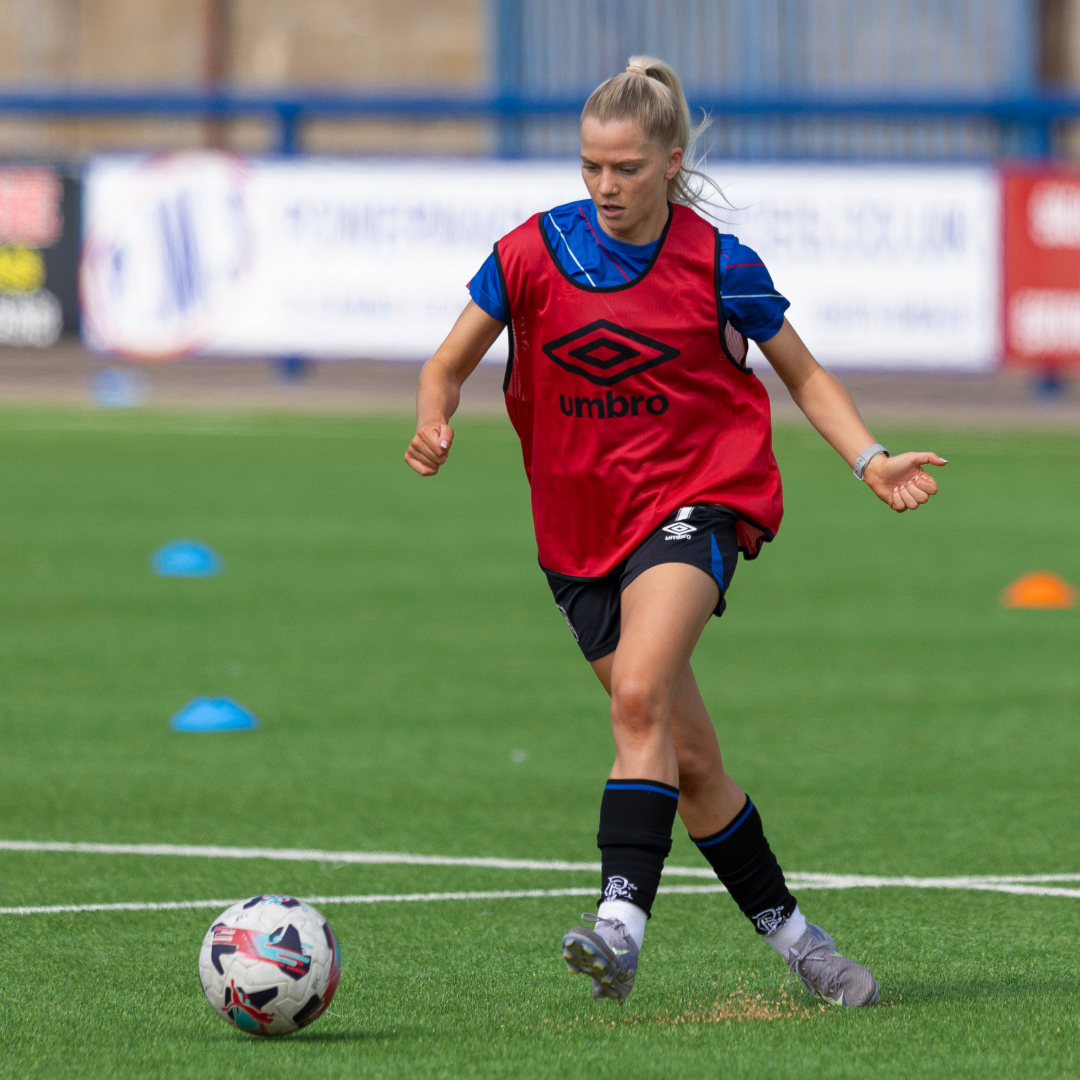 RangersWFC's tweet photo. 🤩 Approaching kick-off in Montrose
