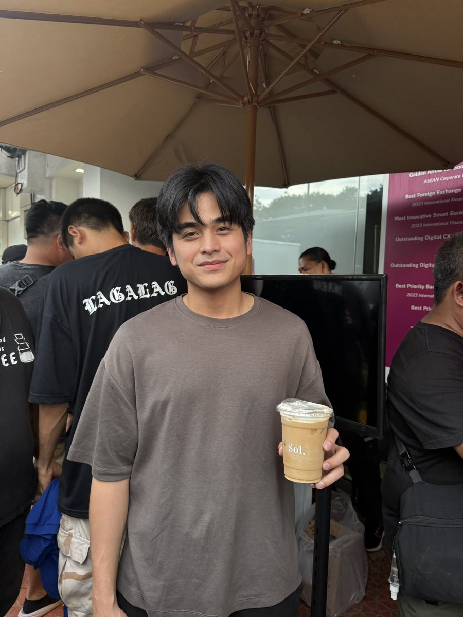 solcoffeecart's tweet photo. PBB Big 4 - Will Ashley with our SOL Coffee Cart today for the Bar Boys 2 taping!

Big thanks to @TeamWillOFC &amp; @WillAshley05 for having us! 🙌

#Willashley https://t.co/xANMH28z4m