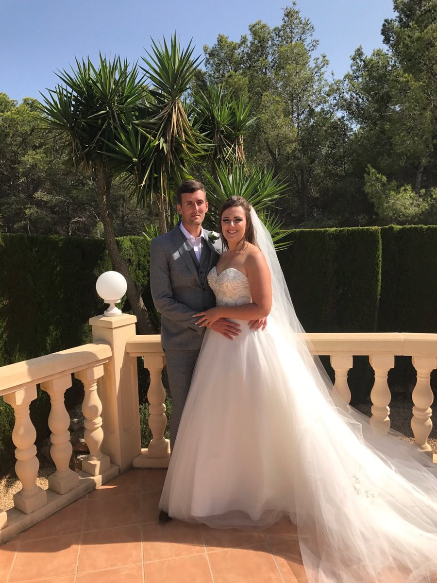 8 years today 💞❤️ 
Married at the house my Grandparents built 🇪🇸❤️
