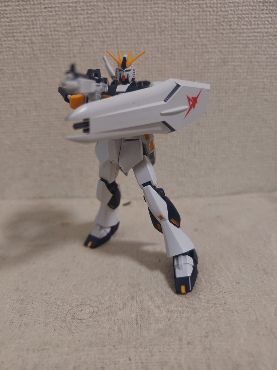 shinya1974sp's tweet image. 4連休初日に買った
EGニューガンダムを
昨日作りました。

腕の部品の接続部が
緩かったので起立させて
撮影しようとすると
腕が外れてしまうので
今回のポーズしか
とれなかった…

#GUNDAM
#ENTRYGRADE
#ガンプラ好きと繋がりたい
#ガンプラ
#ニューガンダム