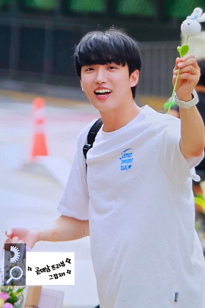 250817 프리뷰

토끼야 우리집으로 가자 🐰🏠

#선율 #SUNYOUL #선예인 
#달콤한_캔디처럼 #핑크솔트율