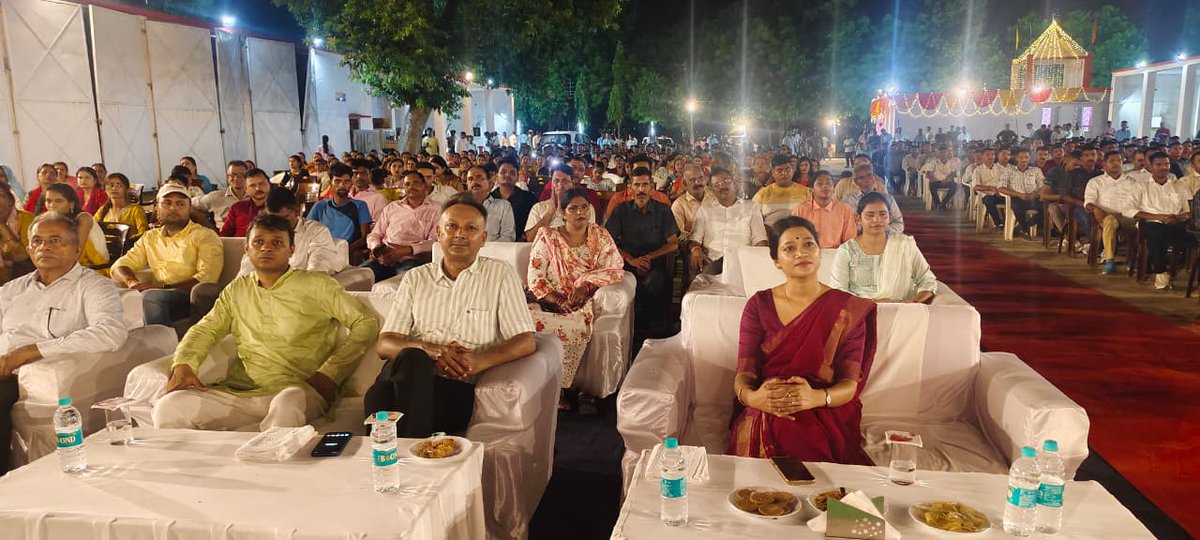 CO25Bn (@cotwentyfivebn) on Twitter photo दि०16.08.2025 को वाहिनी के जवानों/प्रशिक्षुओं/भक्तगणों द्वारा हर्षोल्लास, उमंग एवं भक्तिभाव के साथ🪷 श्रीकृष्ण जन्माष्टमी महोत्सव🪷 मनाया गया इस आयोजन में जिलाधिकारी सुश्री हर्षिता माथुर व सदर विधायिका सुश्री अदिति सिंह उपस्थित रहीं।
<a href="/adgpacup/">ADG PAC UP</a> दि०16.08.2025 को वाहिनी के जवानों/प्रशिक्षुओं/भक्तगणों द्वारा हर्षोल्लास, उमंग एवं भक्तिभाव के साथ🪷 श्रीकृष्ण जन्माष्टमी महोत्सव🪷 मनाया गया इस आयोजन में जिलाधिकारी सुश्री हर्षिता माथुर व सदर विधायिका सुश्री अदिति सिंह उपस्थित रहीं।
<a href="/adgpacup/">ADG PAC UP</a>