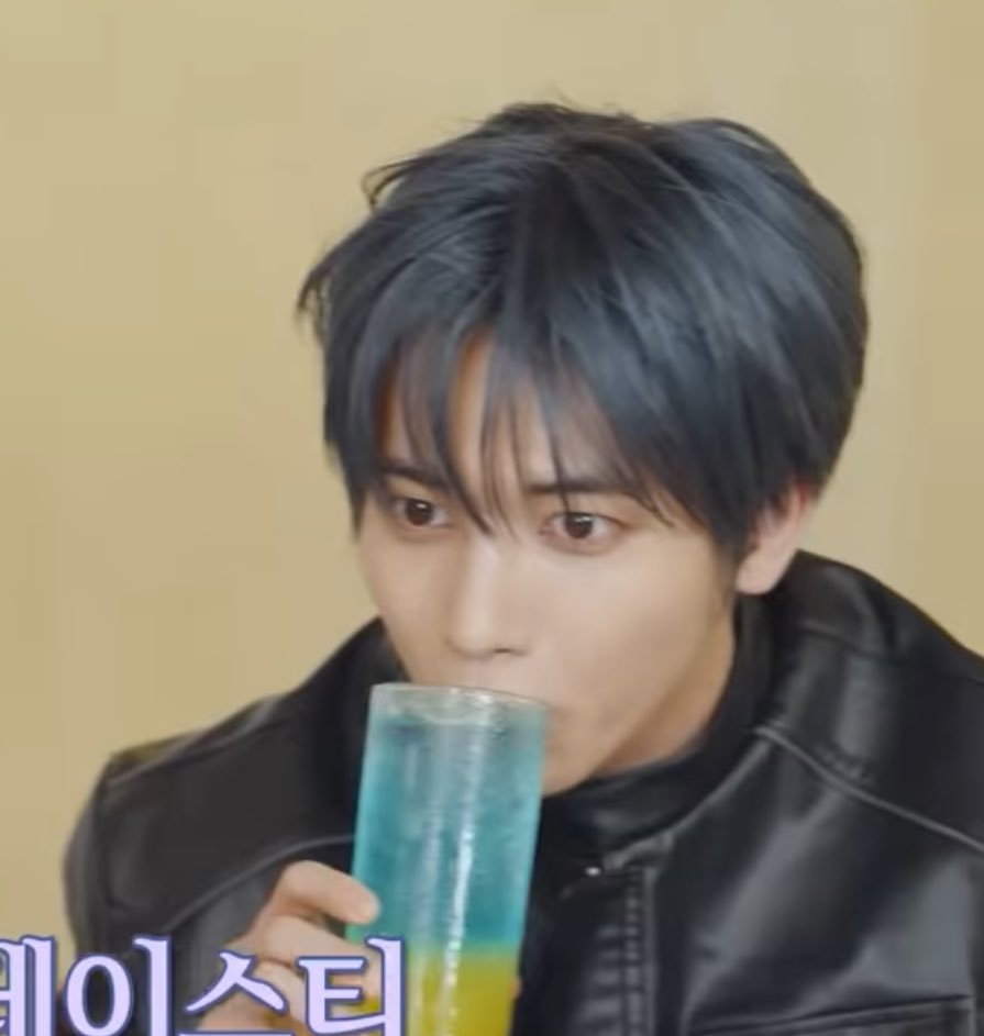 Mfl0werA's tweet image. …‼️(????)