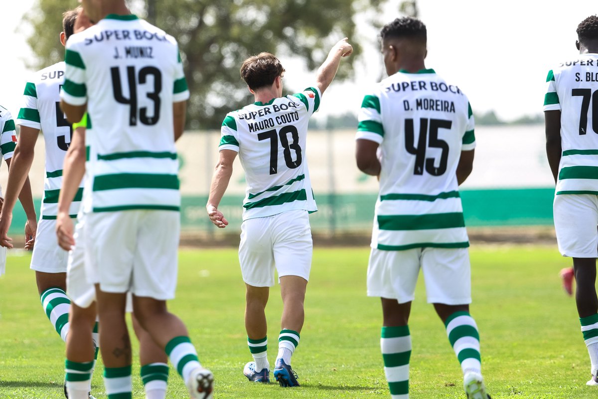 SportingCP's tweet photo. As imagens 📸 da vitória dos Leões do #SportingB 🦁 https://t.co/zJO8KUJPST