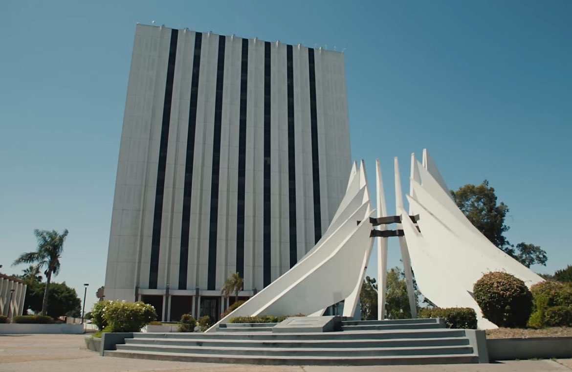 chillwithmonie's tweet image. A story in four parts. 

“Not Like Us” Music Video Was More Than a Diss — It Was Strategy — And Kendrick Is Ready

🔗: youtu.be/9pu_FmGvt9E