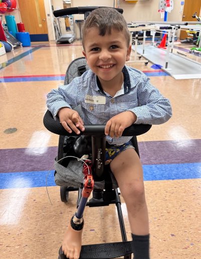 Palantir cofounder <a href="/JTLonsdale/">Joe Lonsdale</a> actually retweeted Laura Loomer’s racist post calling severely injured Palestinian children evacuated for medical treatment “invaders”. Sickening.
These children were brought legally with visas from the State Department through the incredible work