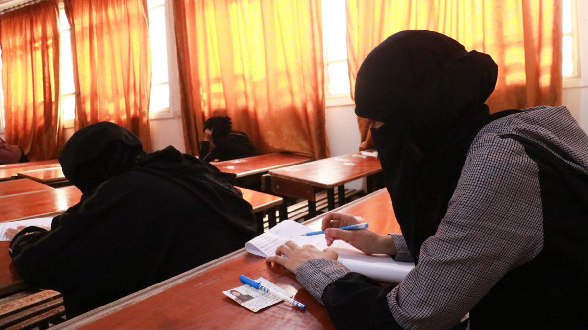 استكمالاً لتقديم امتحانات الدورة الامتحانية الثالثة، يواصل طلاب كلية الآداب والعلوم الإنسانية وطلاب كلية الإدارة والاقتصاد في جامعة إدلب أداء اختباراتهم.

#الجمهورية_العربية_السورية
#وزارة_التعليم_العالي_والبحث_العلمي
#جامعة_إدلب