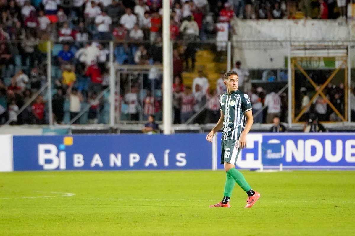 rodrigoDuarte08's tweet photo. ⚽️❤️…. https://t.co/tehqm3X4dU